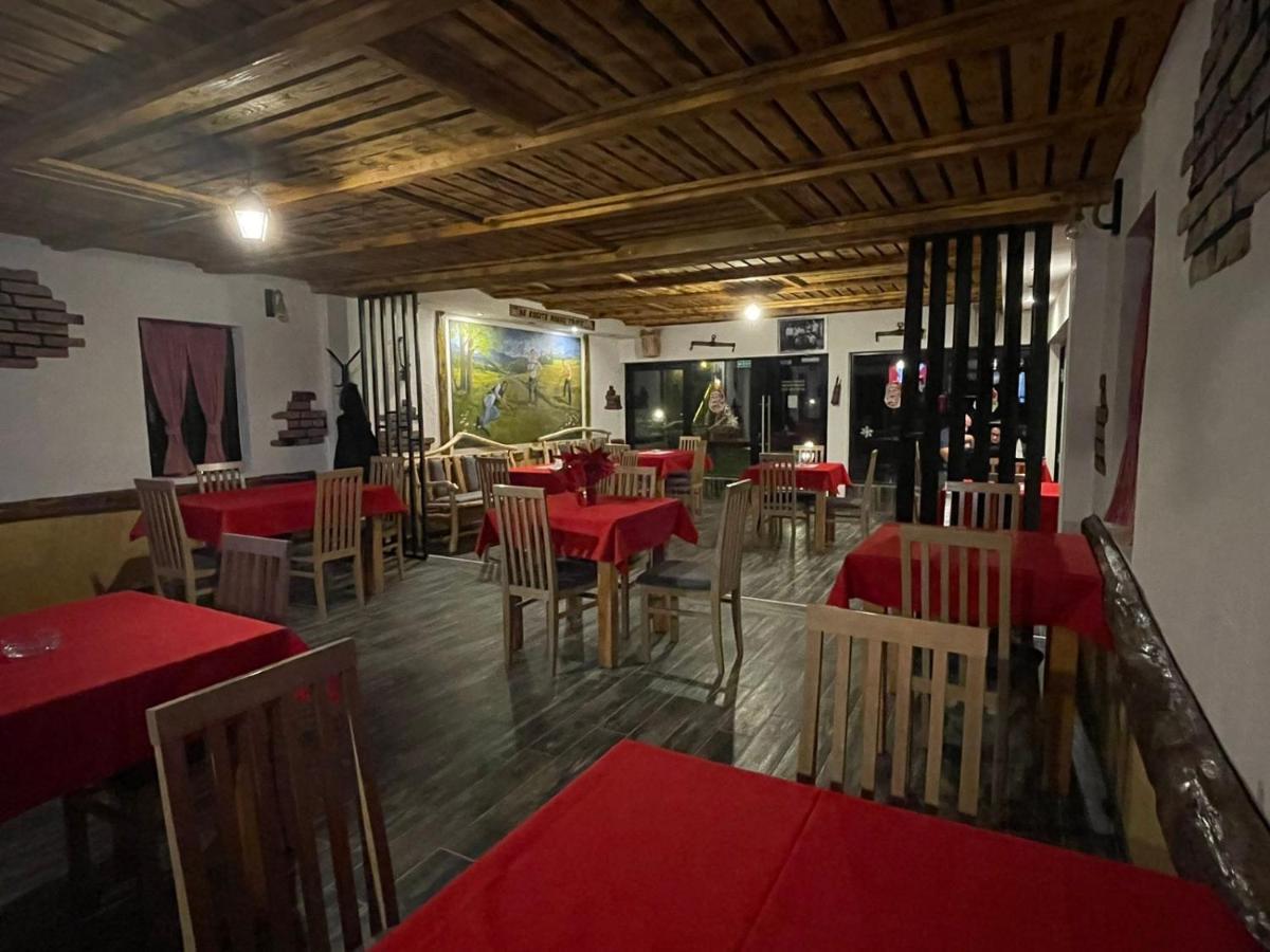 Etno Village Dolina Srece Витез Екстериор снимка